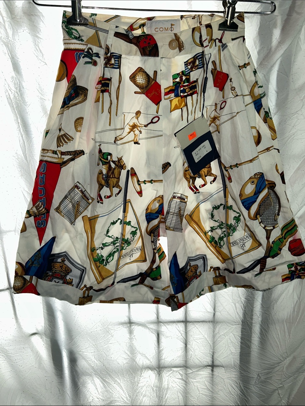 COMO Cream Printed shorts with Equestrian Motif size 4 NWT  dead stock